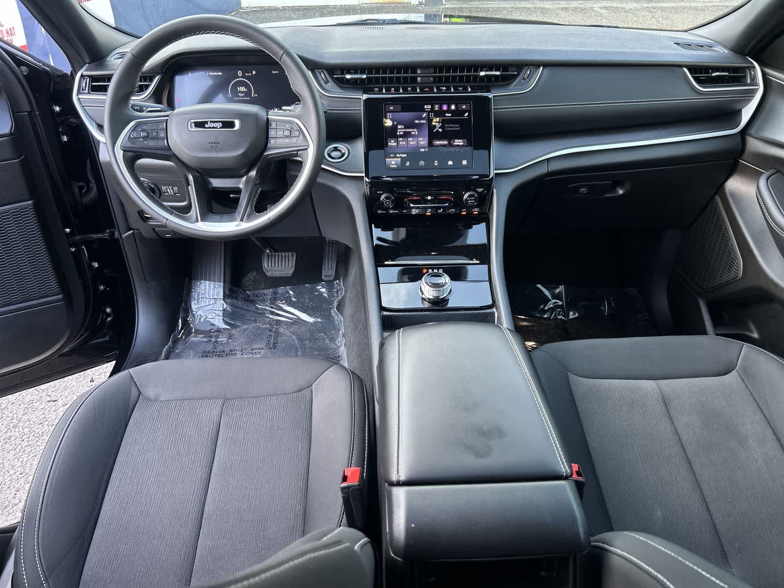 Thumbnail: 2025 Jeep Grand Cherokee - 17