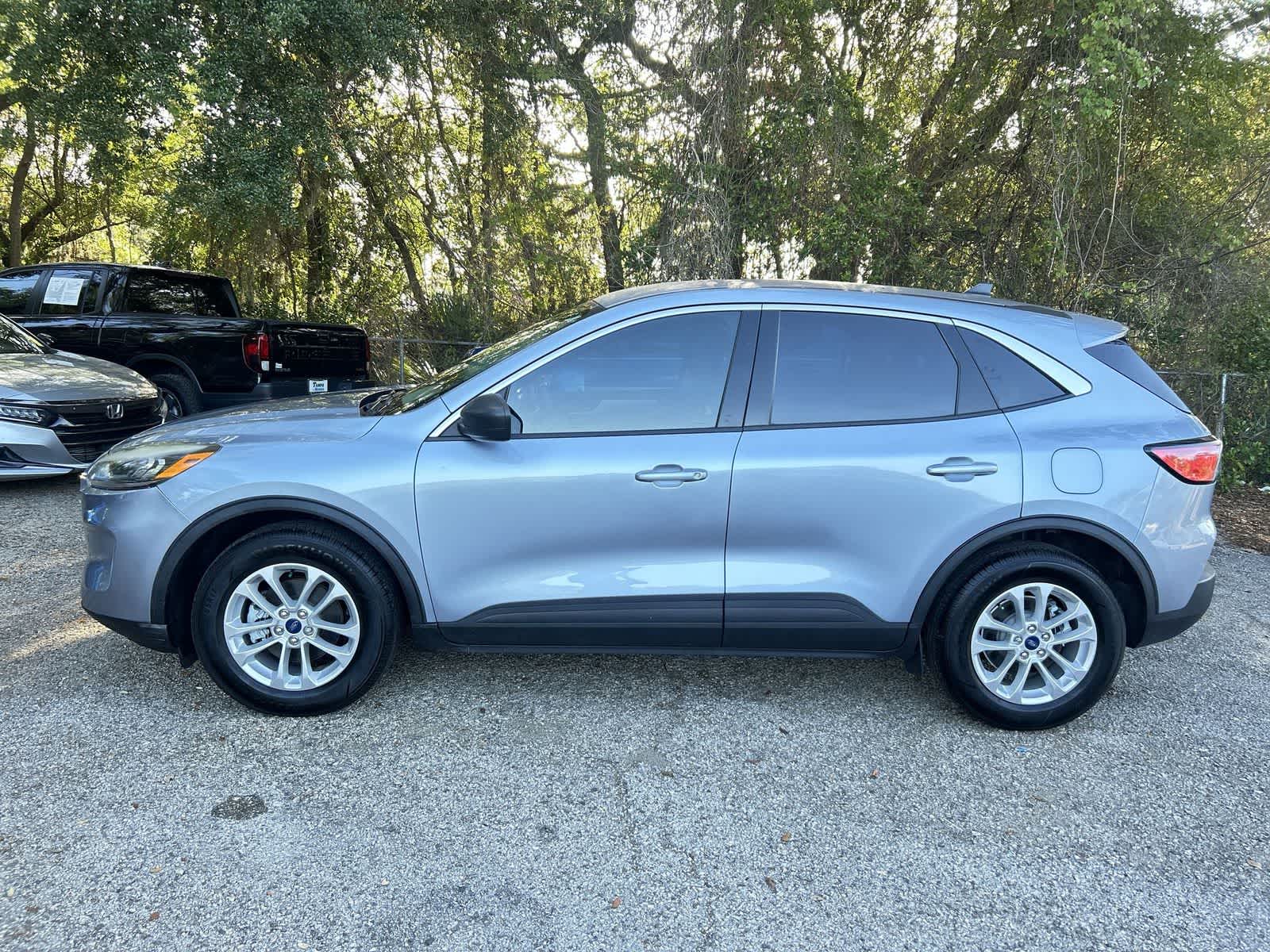 Thumbnail: 2022 Ford Escape - 4