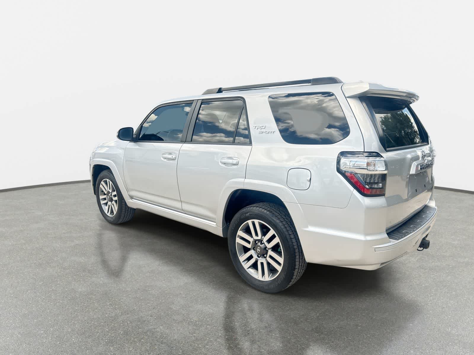 Thumbnail: 2022 Toyota 4Runner - 5