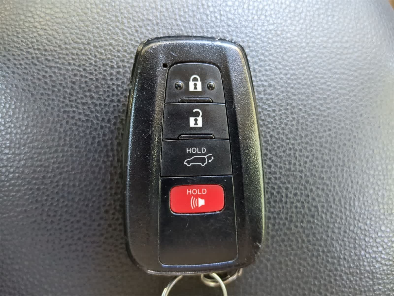 Thumbnail: 2021 Toyota RAV4 - 27