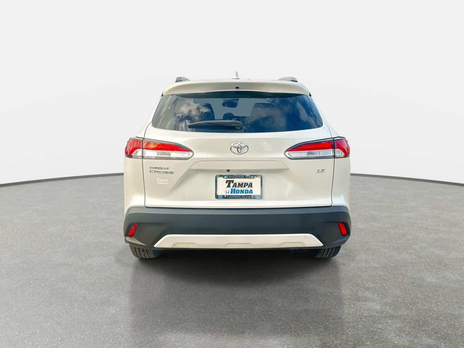 Thumbnail: 2024 Toyota Corolla Cross - 6
