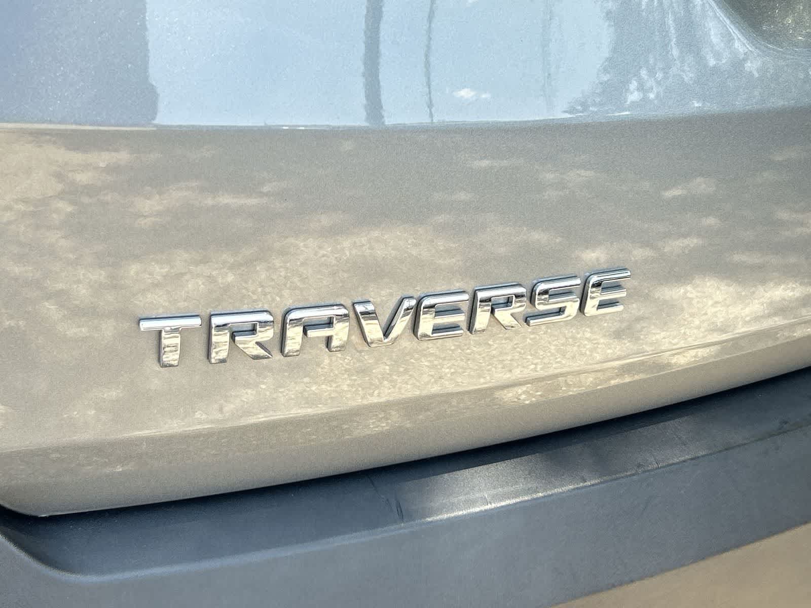 Thumbnail: 2023 Chevrolet Traverse - 8