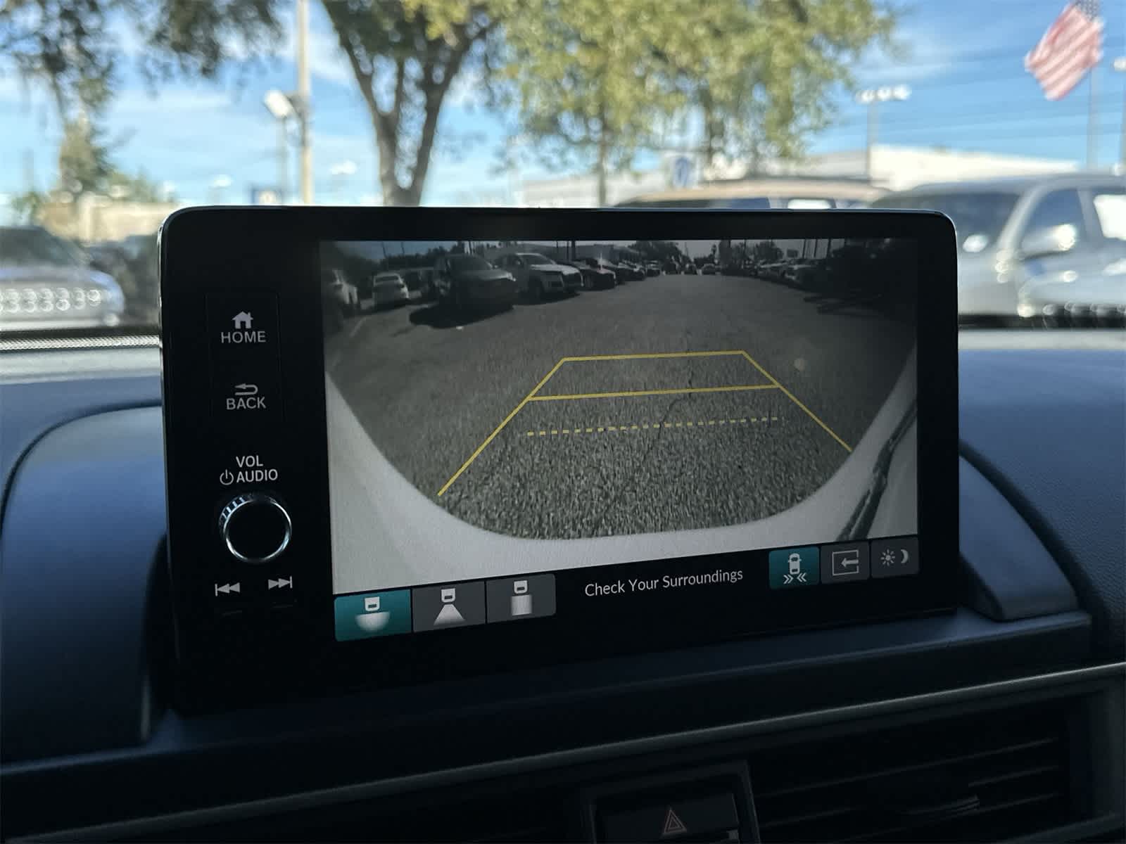 Thumbnail: 2023 Honda Pilot - 17