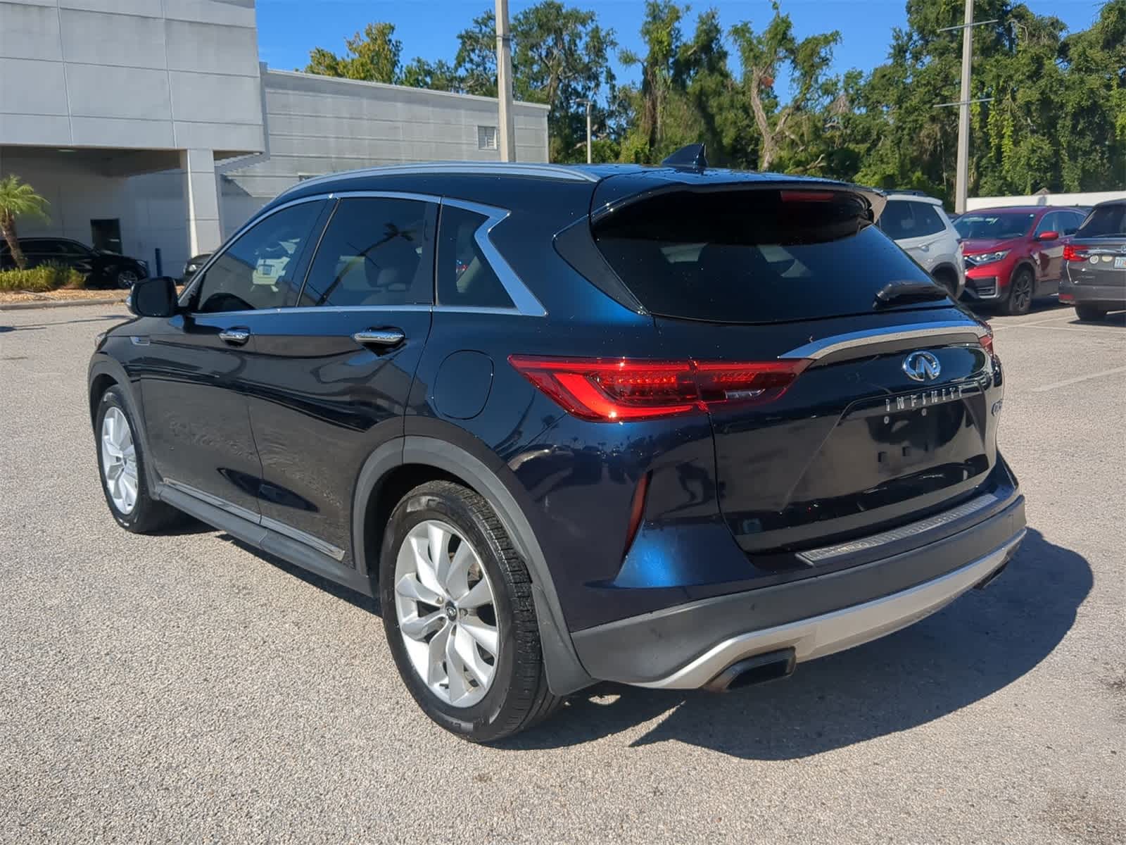 2019 INFINITI QX50 Essential 4