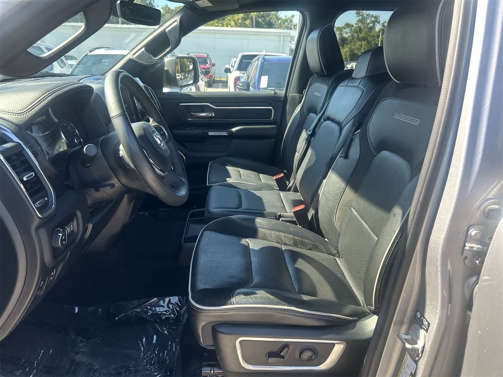 Thumbnail: 2025 RAM 1500 - 11