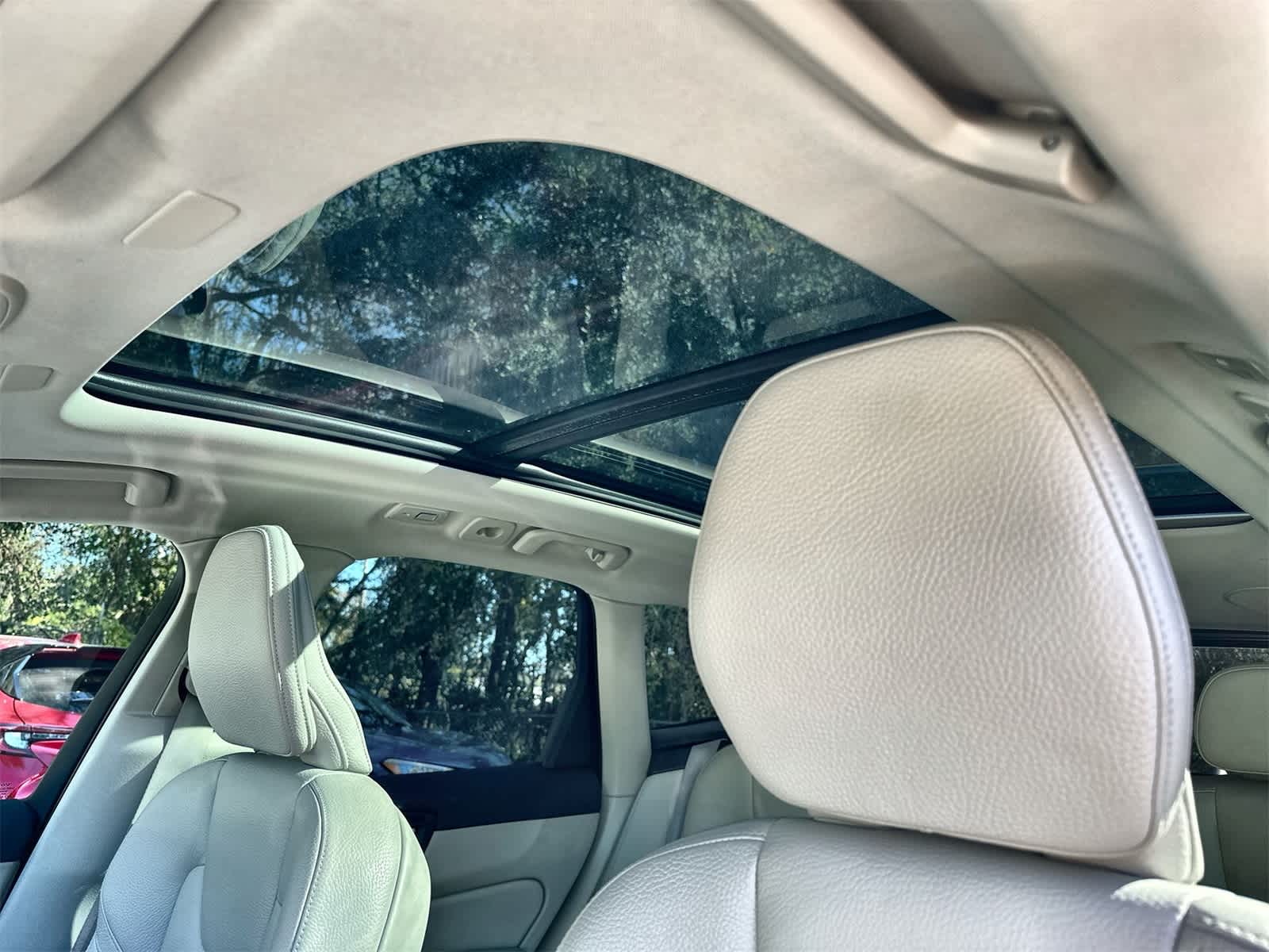 Thumbnail: 2024 Volvo XC60 - 21