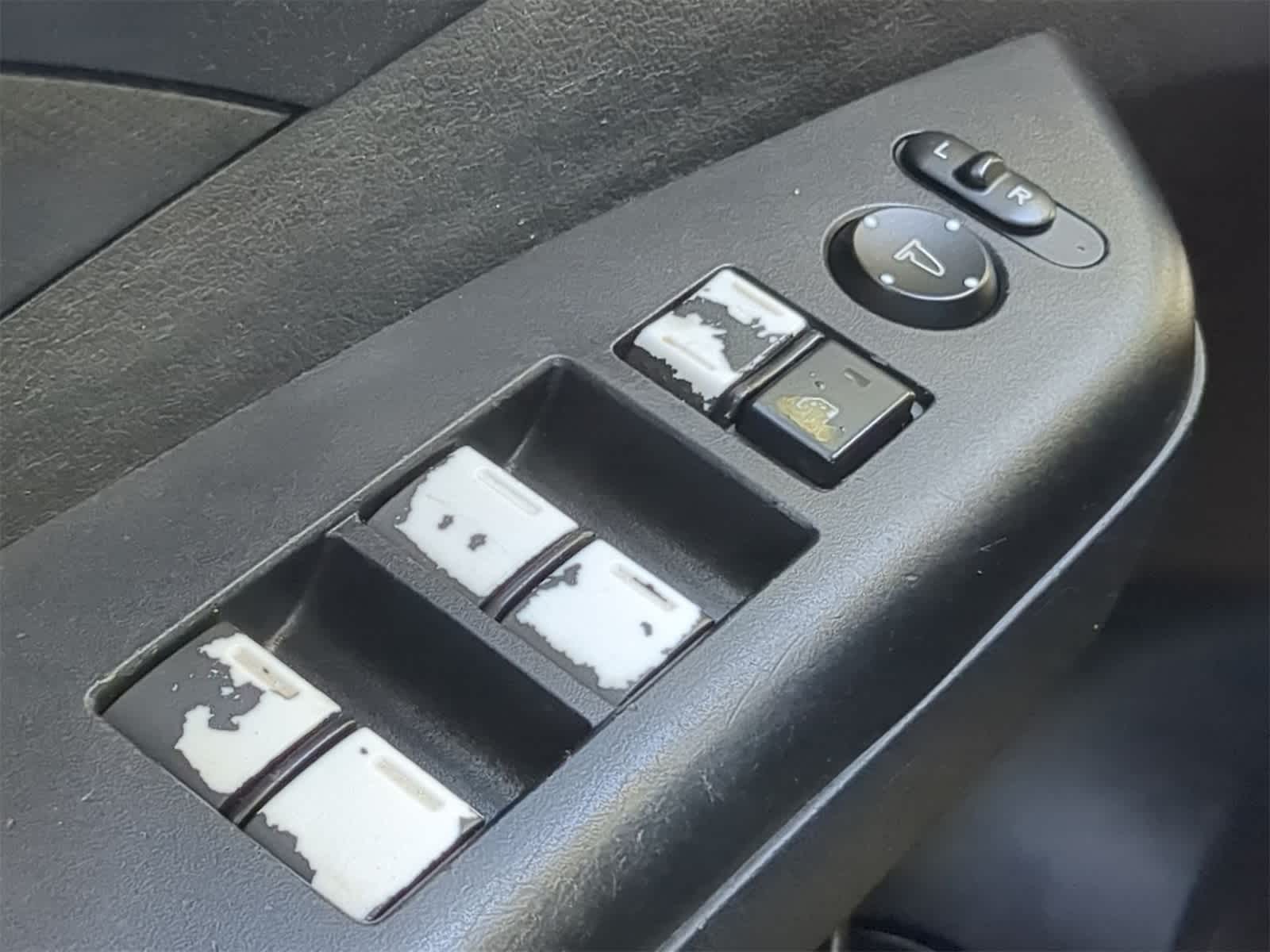 Thumbnail: 2015 Honda CR-V - 21