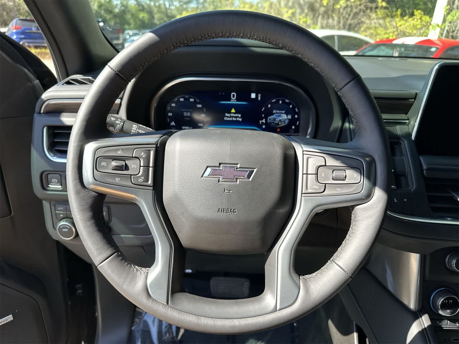 Thumbnail: 2022 Chevrolet Tahoe - 14