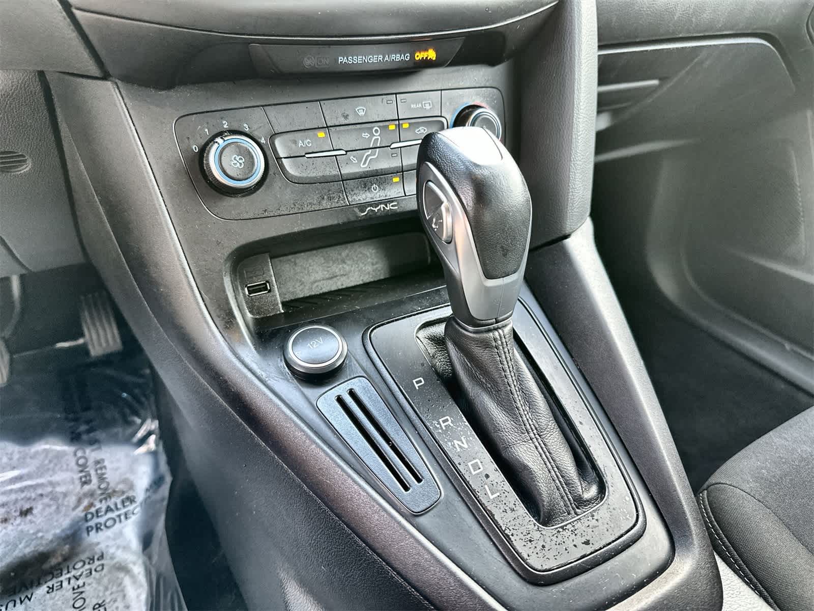 Thumbnail: 2016 Ford Focus - 17