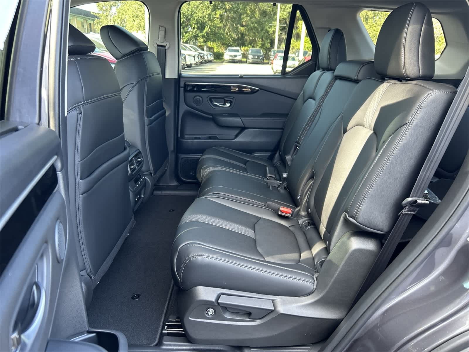 Thumbnail: 2026 Honda Pilot - 13