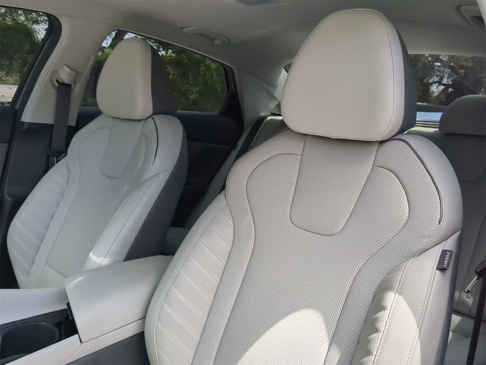Thumbnail: 2025 Hyundai Elantra - 8