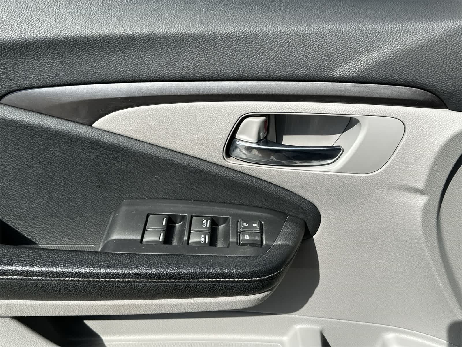 Thumbnail: 2017 Honda Ridgeline - 7