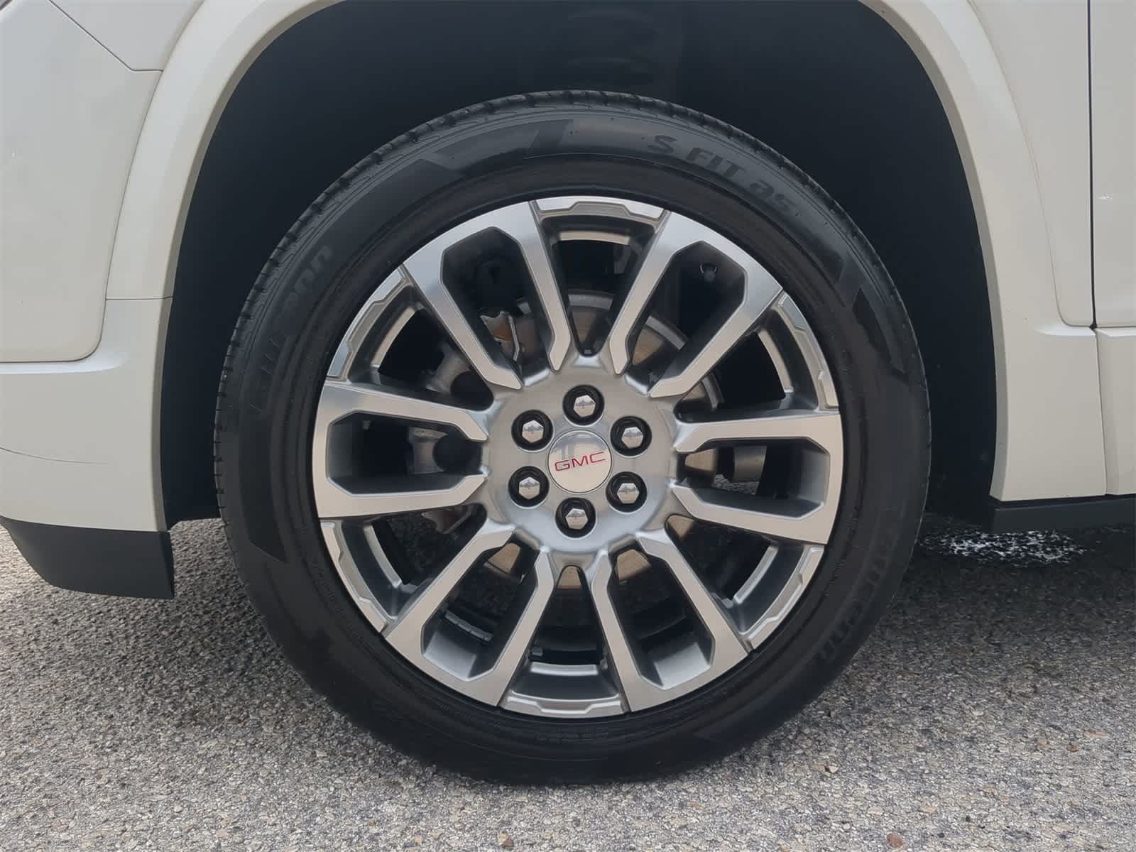 Thumbnail: 2022 GMC Acadia - 12