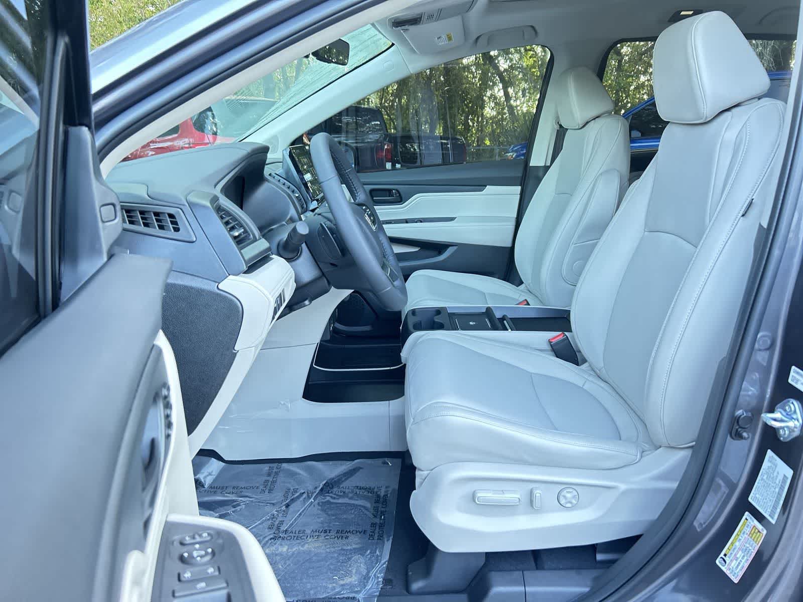 Thumbnail: 2026 Honda Odyssey - 11