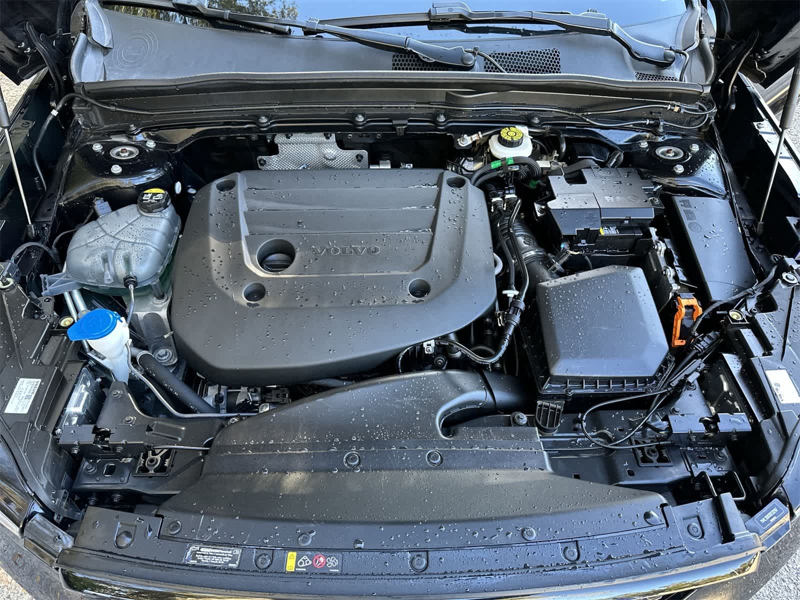 Thumbnail: 2024 Volvo XC40 - 9