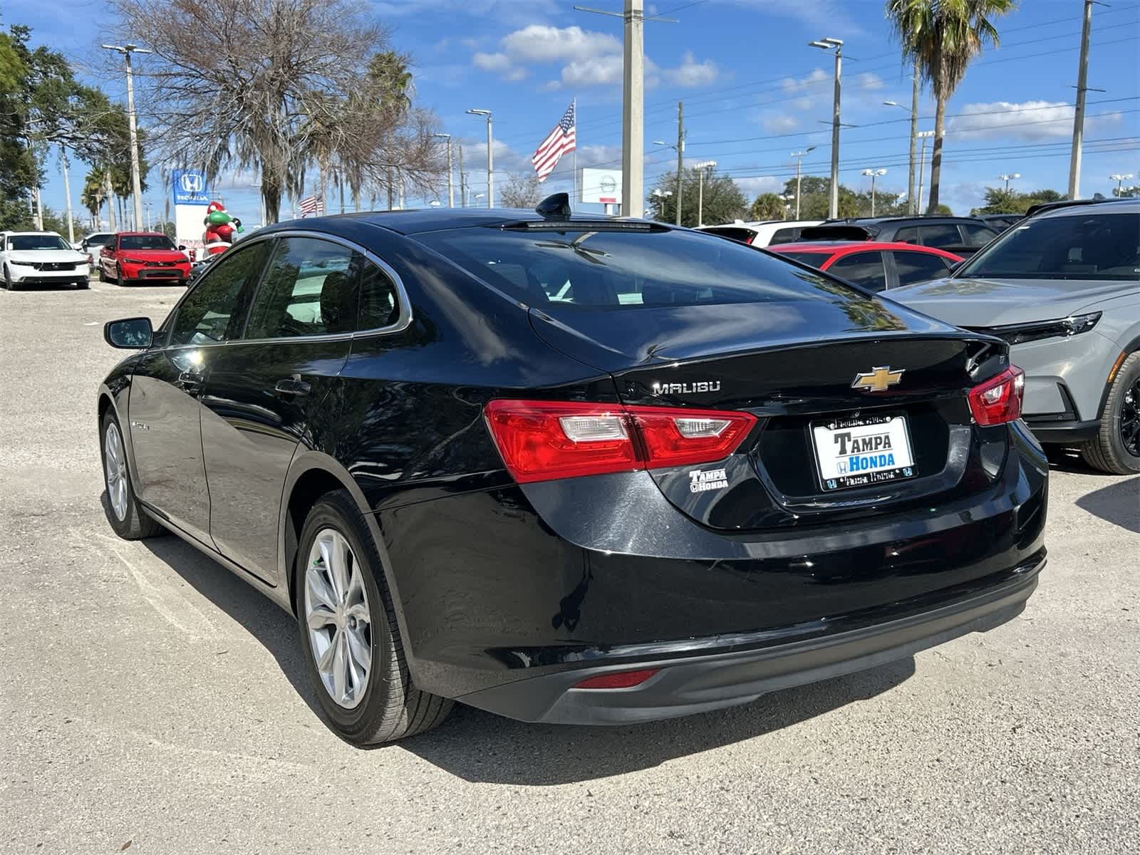 Thumbnail: 2023 Chevrolet Malibu - 4