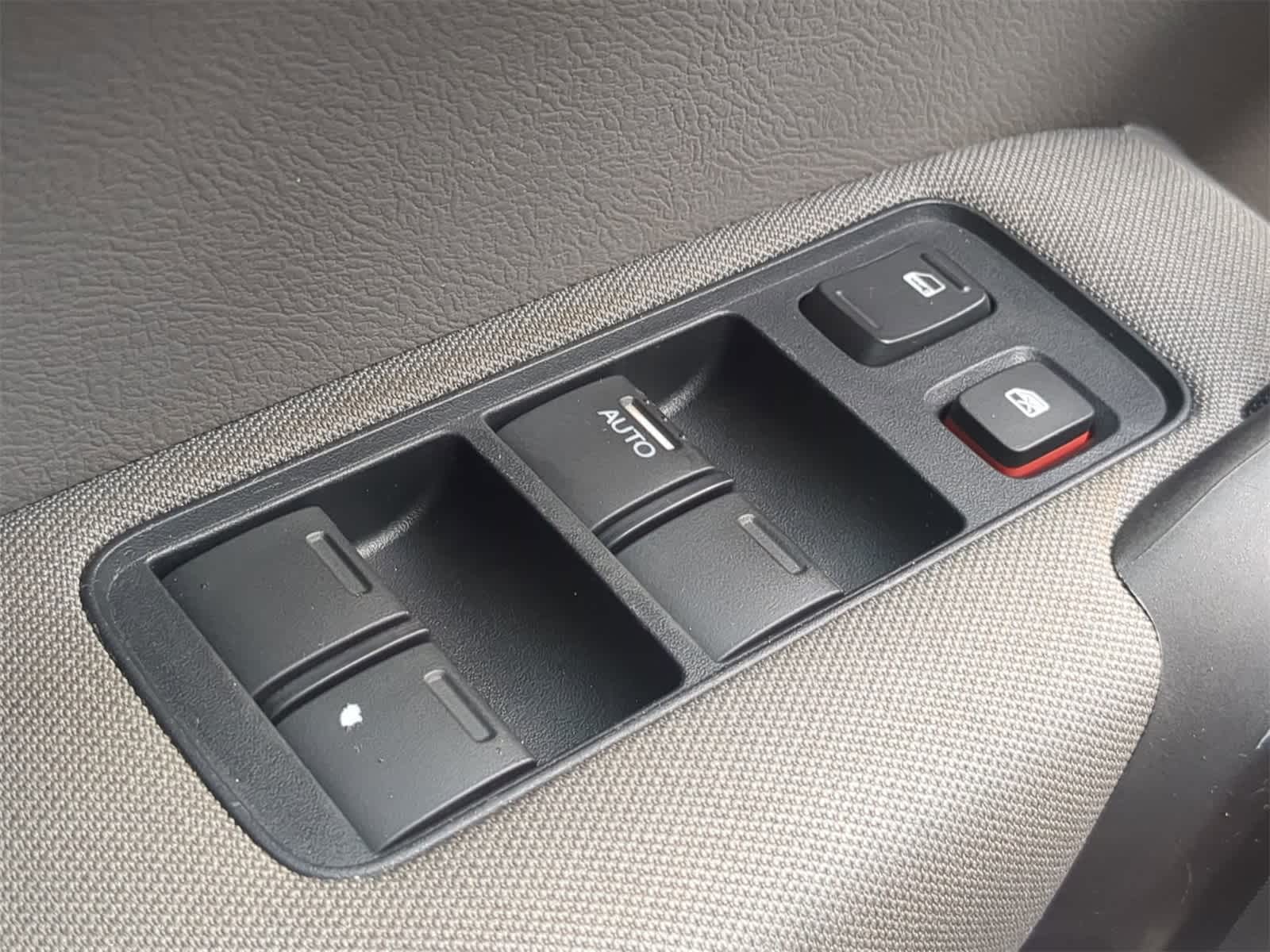 Thumbnail: 2011 Honda CR-V - 21