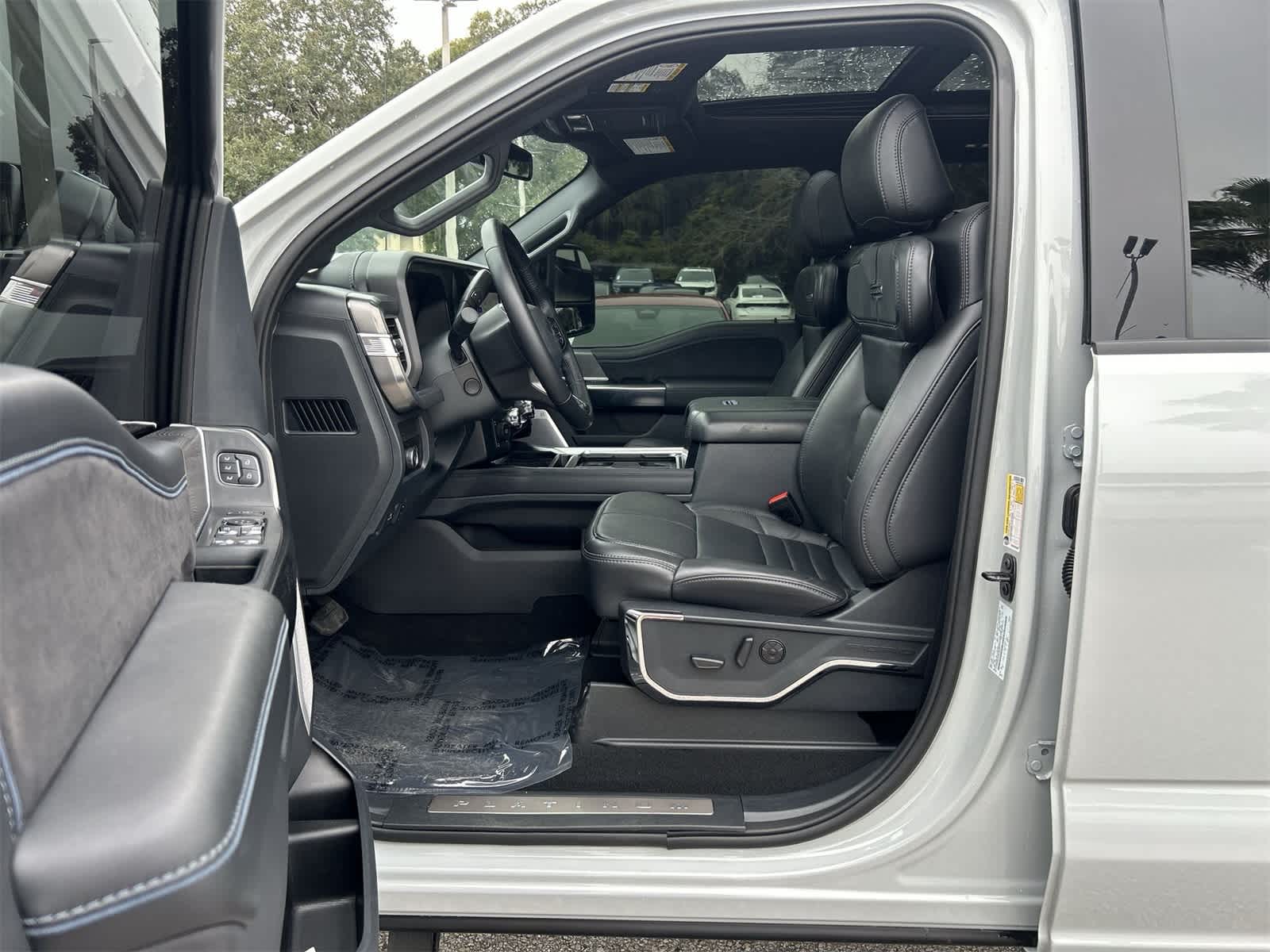 Thumbnail: 2025 Ford F-350 - 2