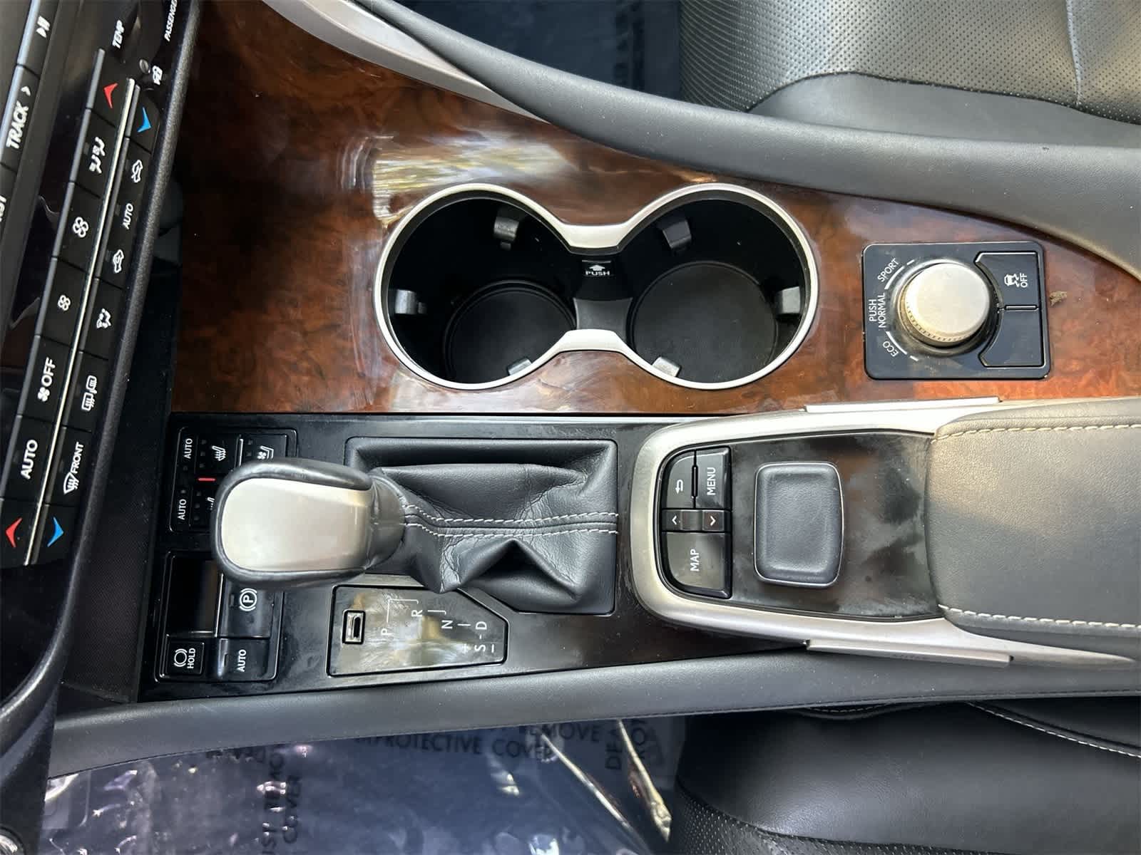 Thumbnail: 2017 Lexus RX - 17