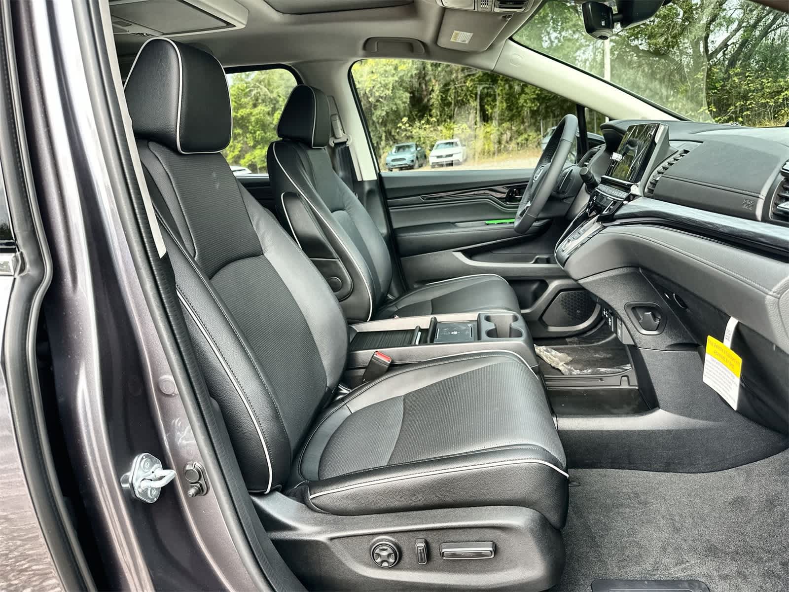 Thumbnail: 2026 Honda Odyssey - 14