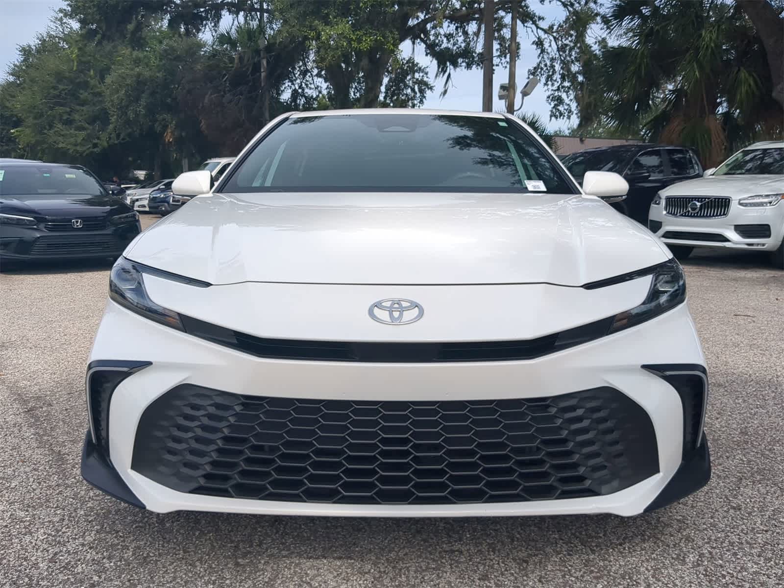 Thumbnail: 2025 Toyota Camry - 9