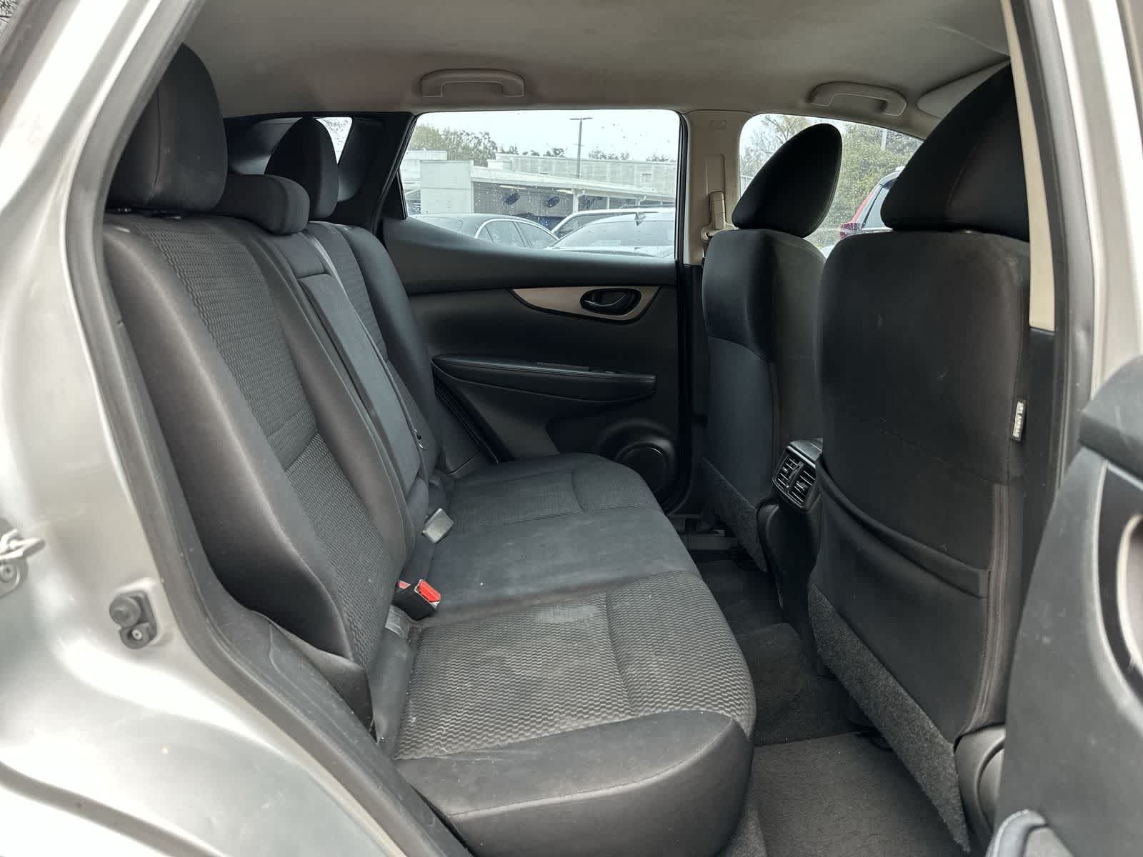 Thumbnail: 2019 Nissan Rogue Sport - 14