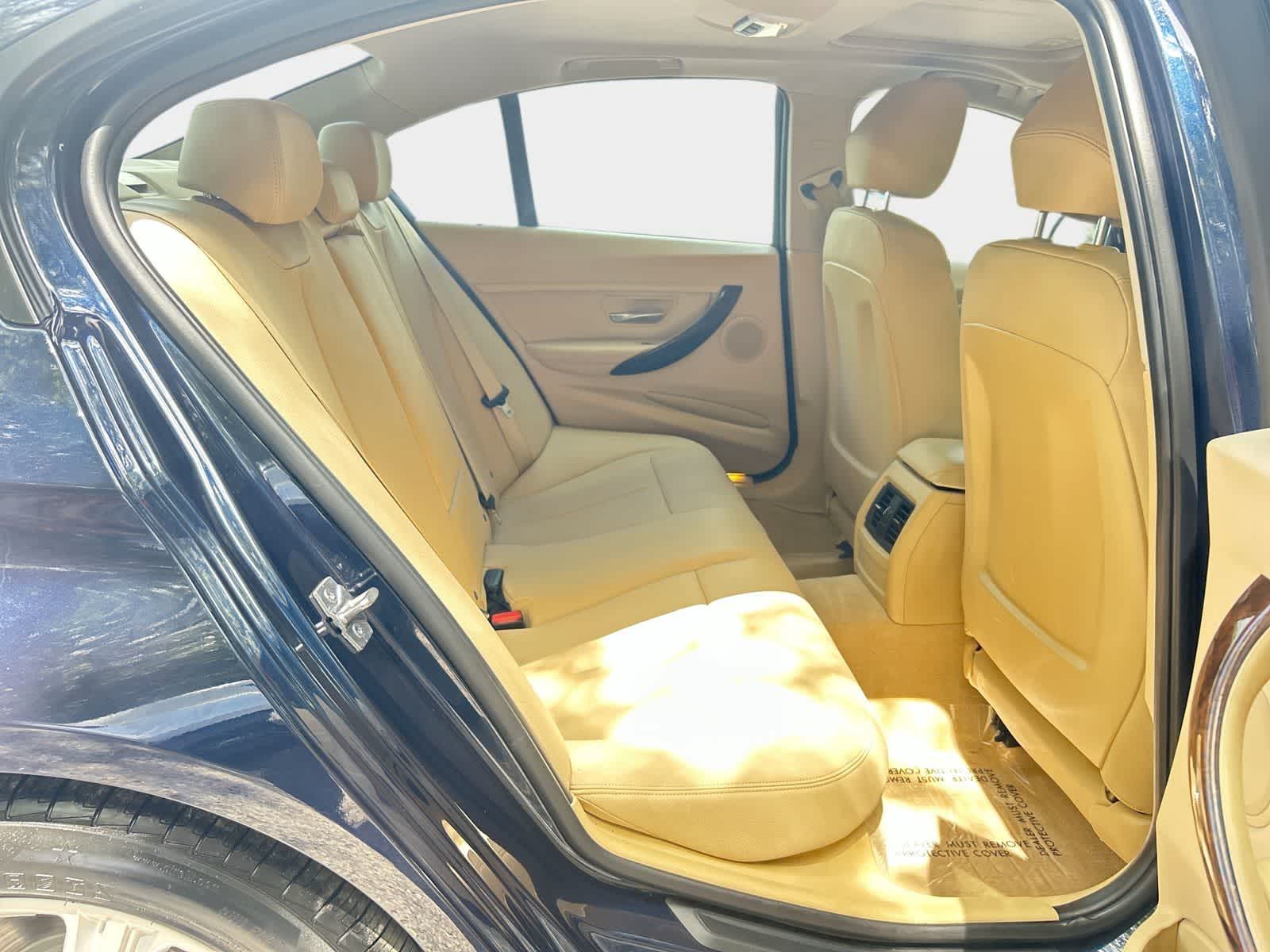 Thumbnail: 2013 BMW 3 Series - 14