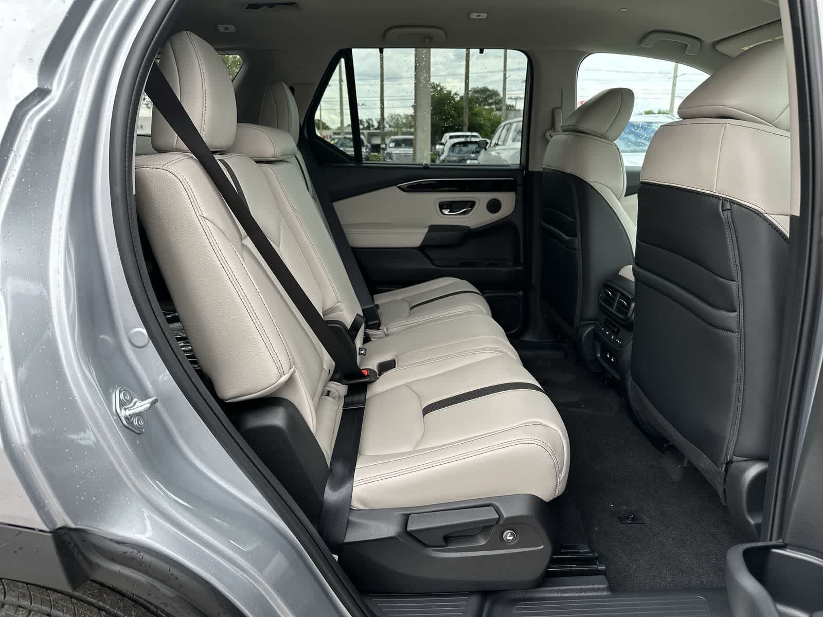 Thumbnail: 2026 Honda Pilot - 13