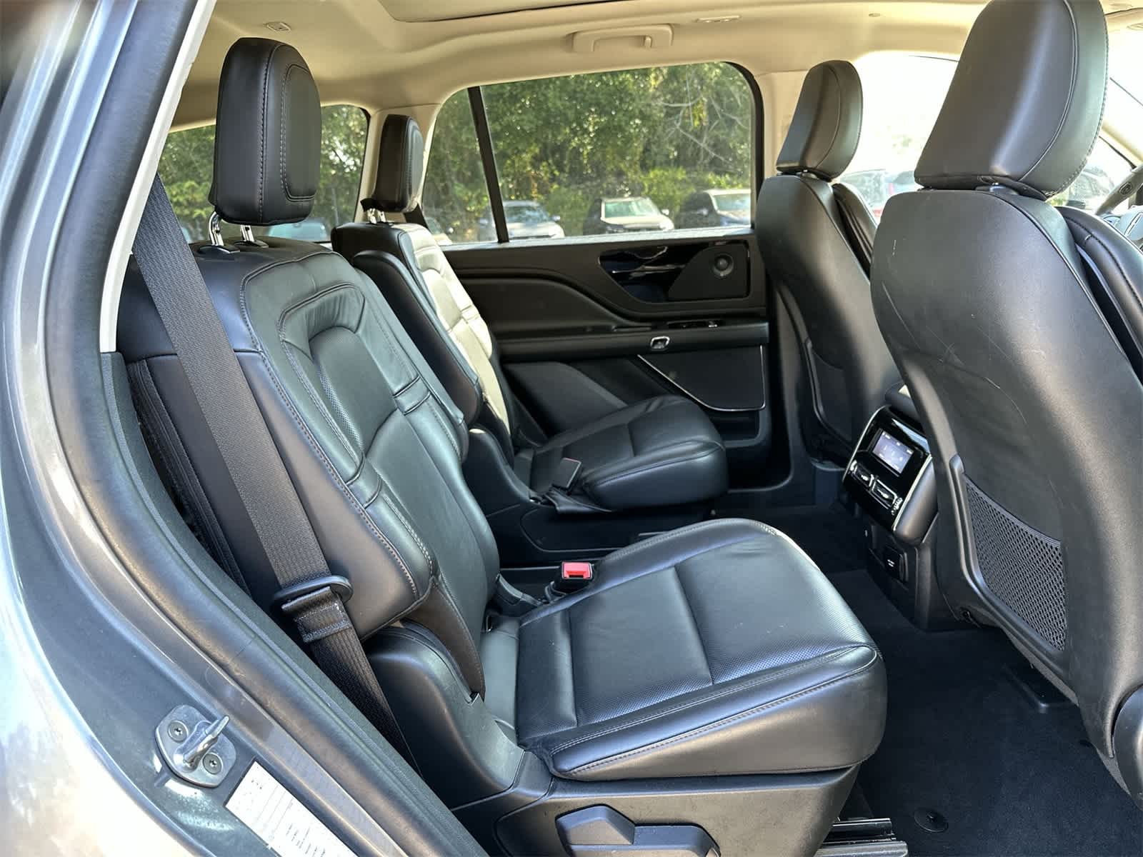 Thumbnail: 2024 Lincoln Aviator - 13