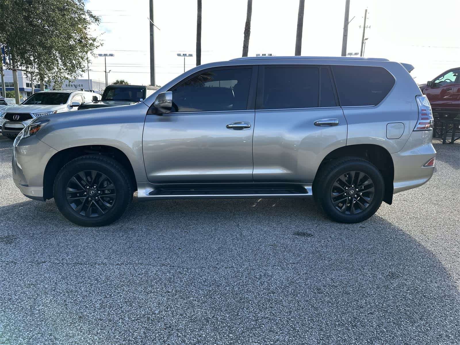 Thumbnail: 2023 Lexus GX - 14