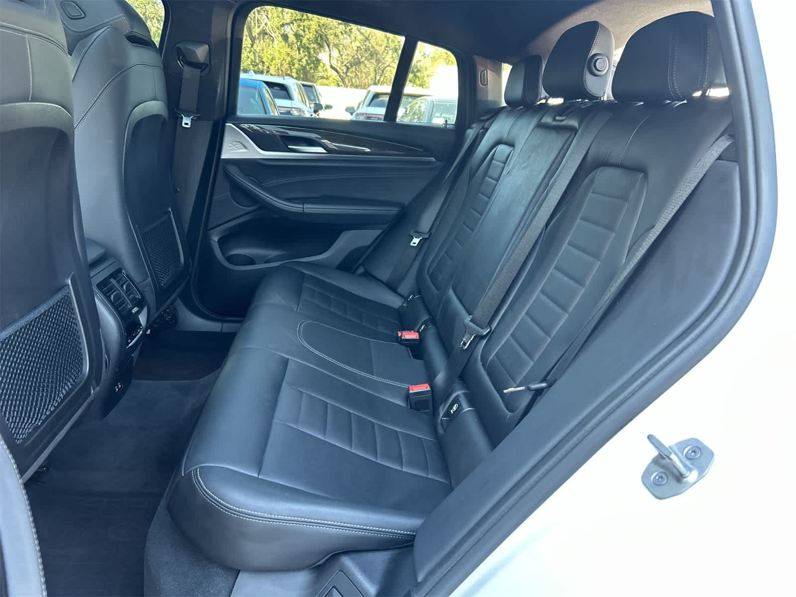 Thumbnail: 2021 BMW X4 - 13