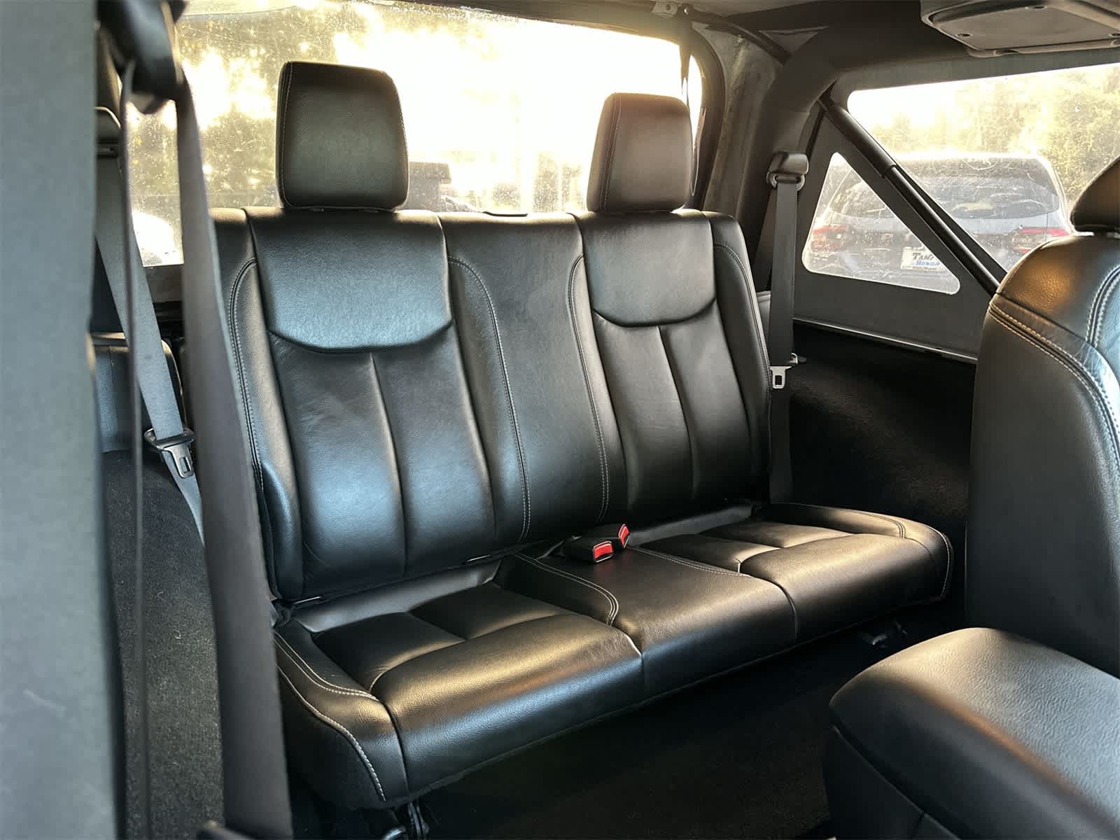 Thumbnail: 2015 Jeep Wrangler - 12