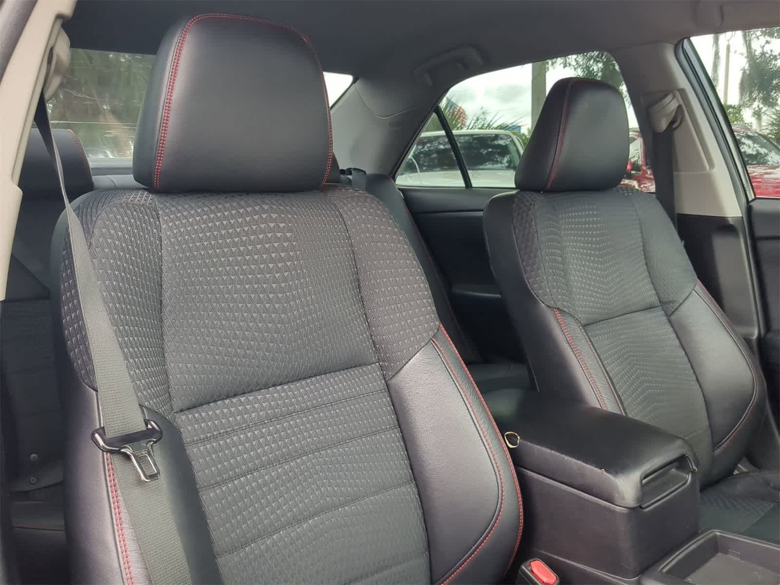 Thumbnail: 2015 Toyota Camry - 7