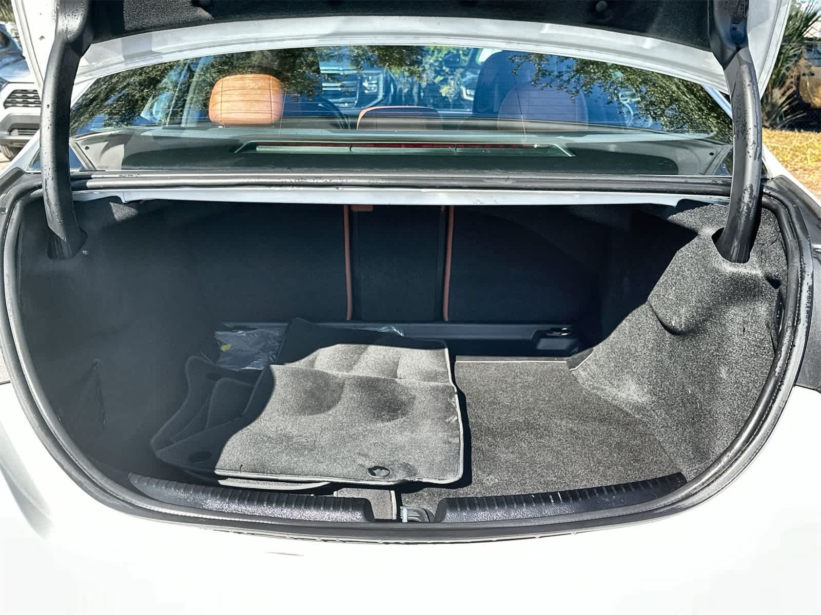 Thumbnail: 2023 Mercedes-Benz C-Class - 19