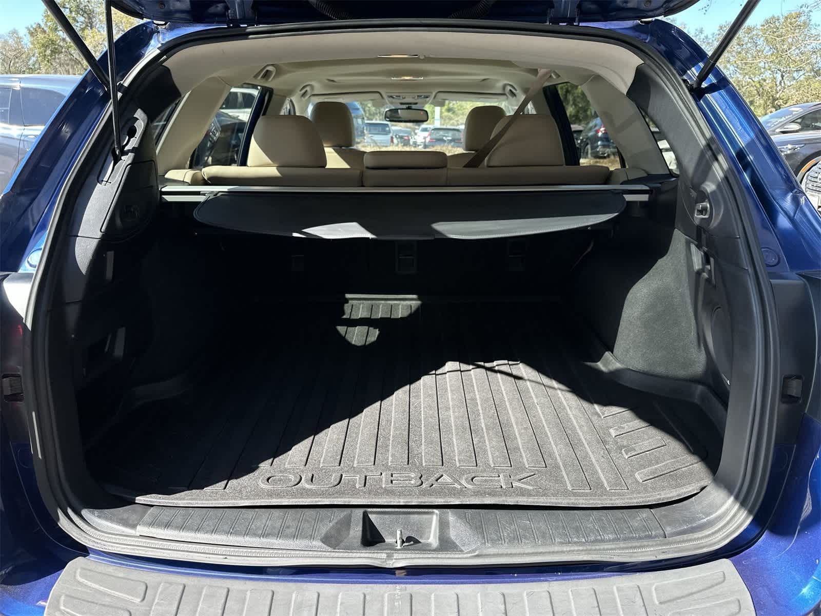 Thumbnail: 2016 Subaru Outback - 18