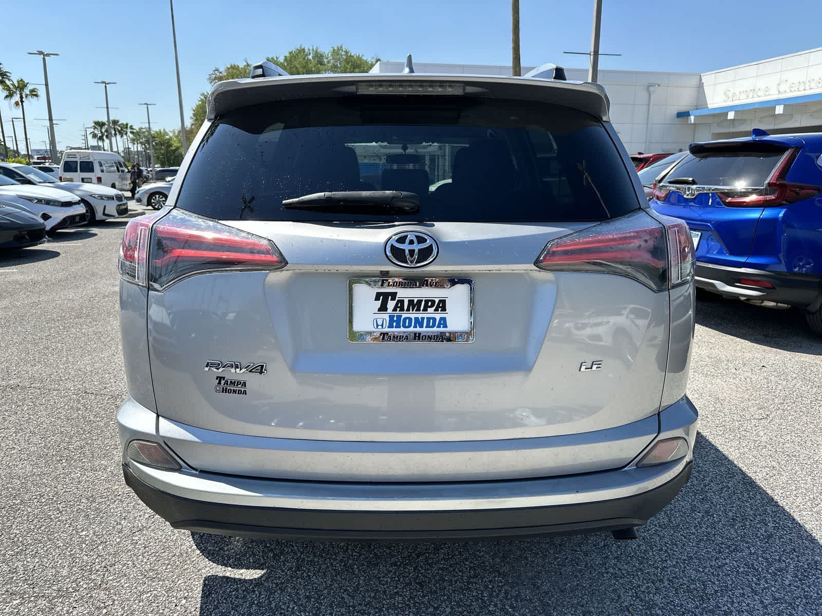 Thumbnail: 2016 Toyota RAV4 - 7