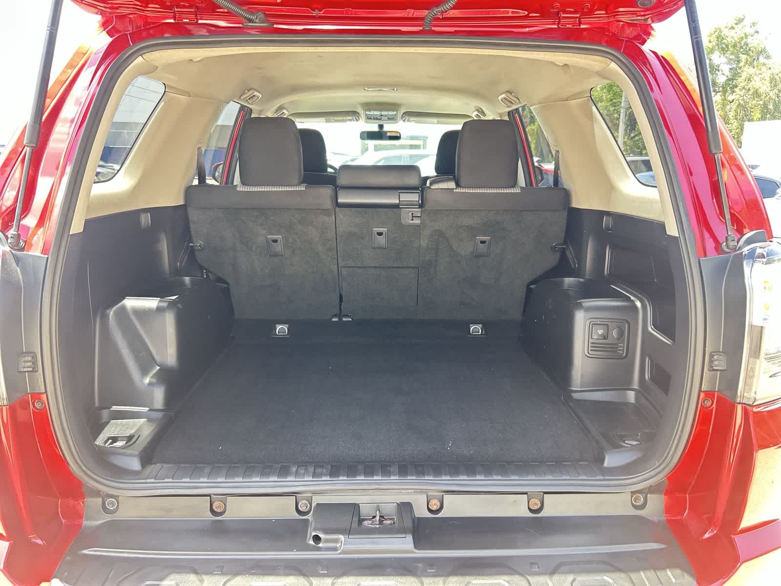 Thumbnail: 2015 Toyota 4Runner - 9