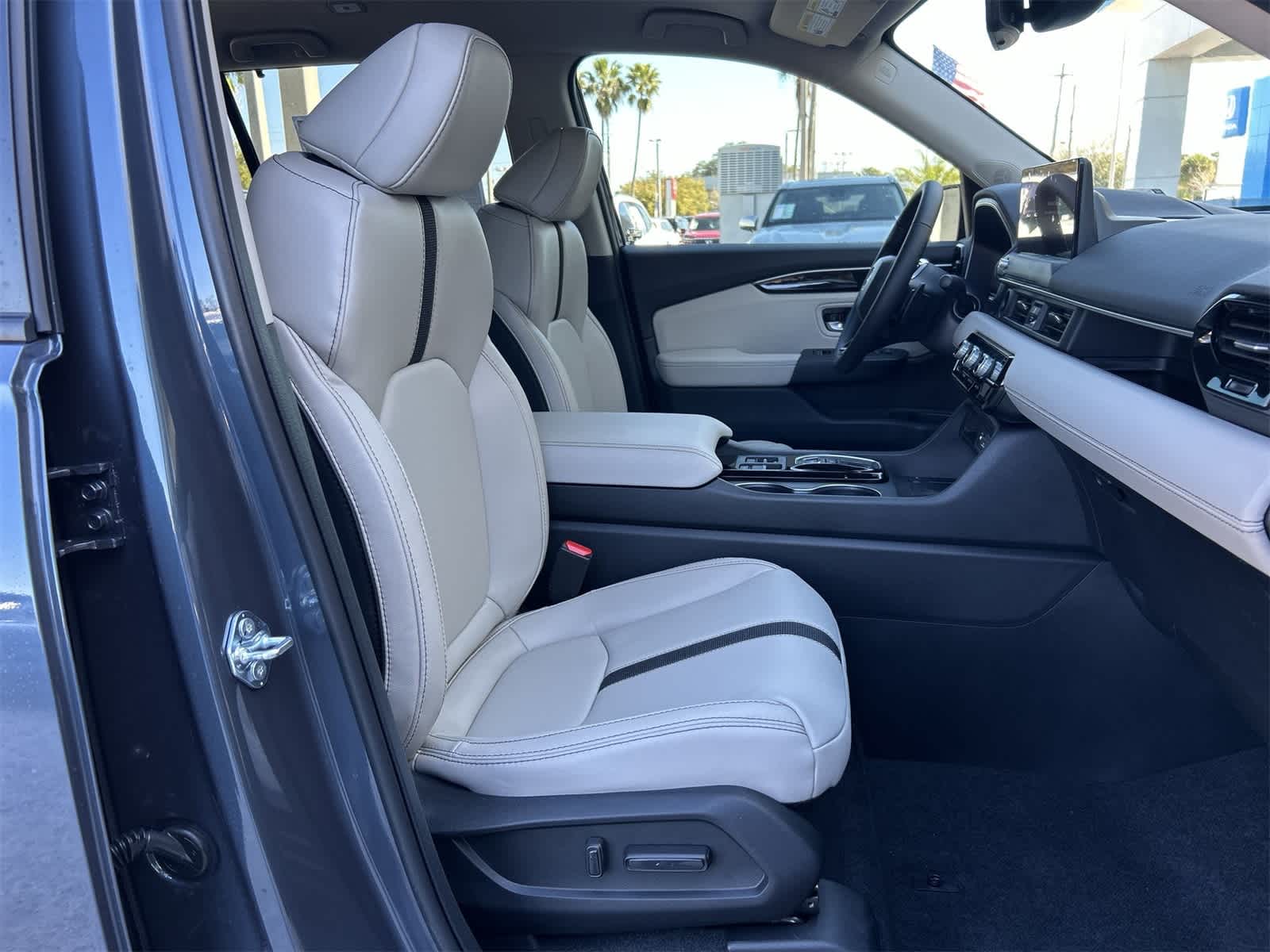 Thumbnail: 2026 Honda Pilot - 14