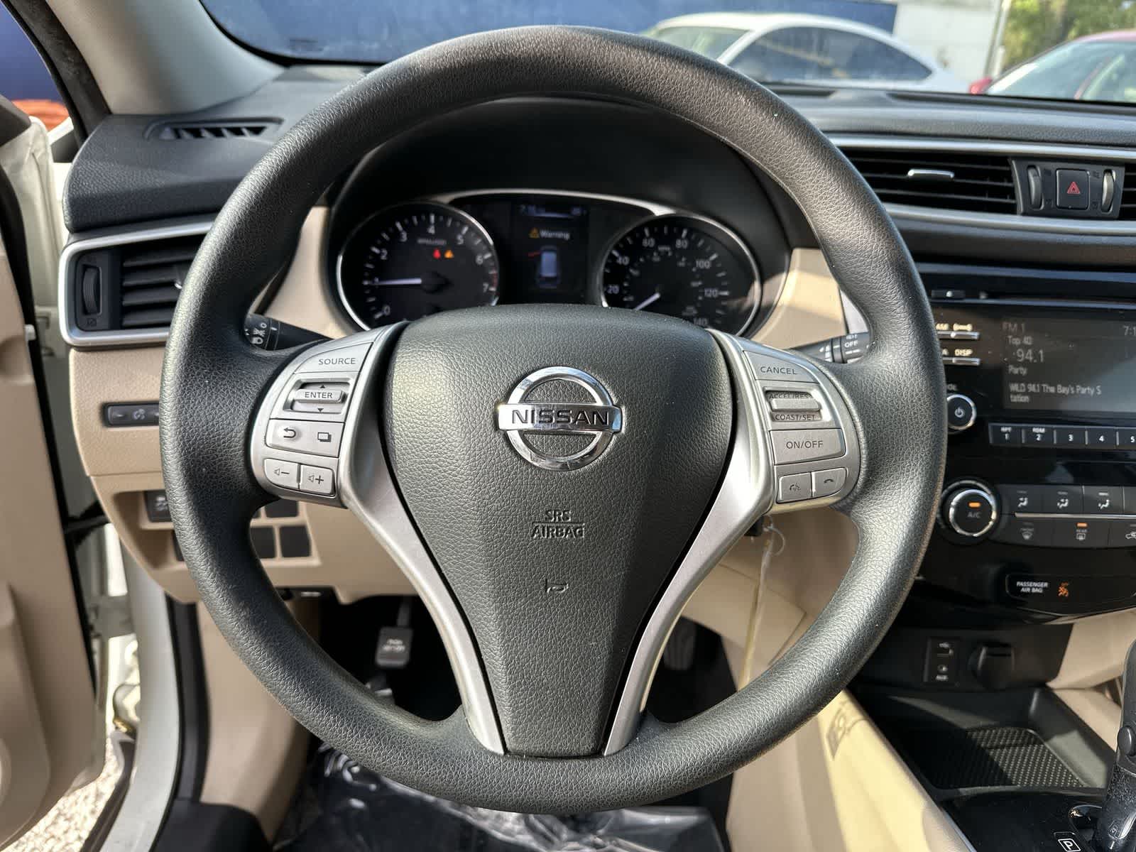 Thumbnail: 2016 Nissan Rogue - 16