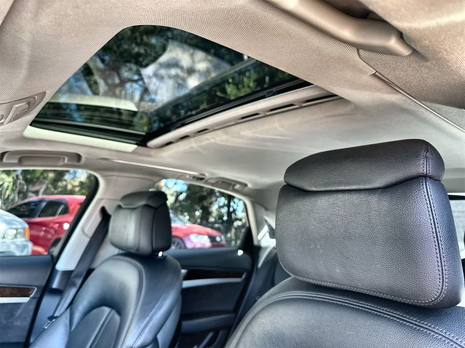 Thumbnail: 2015 Audi A8 - 21