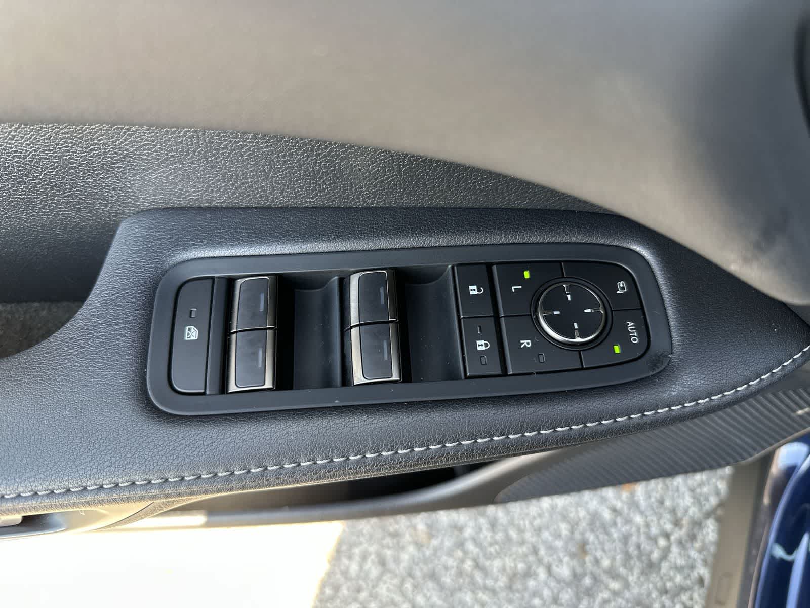 Thumbnail: 2024 Lexus RX - 7