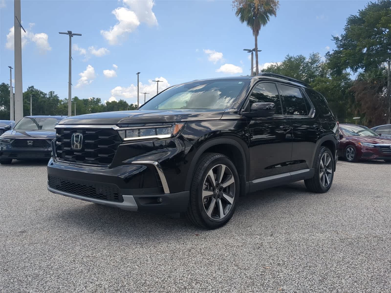 2024 Honda Pilot Touring 2