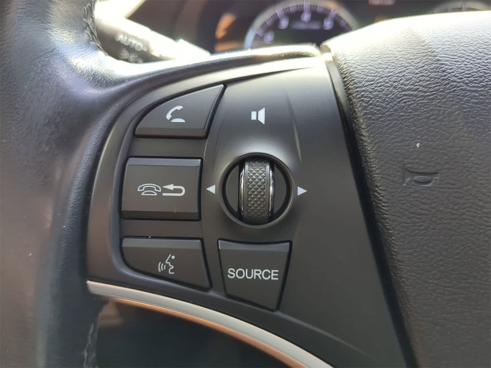 Thumbnail: 2019 Acura MDX - 23