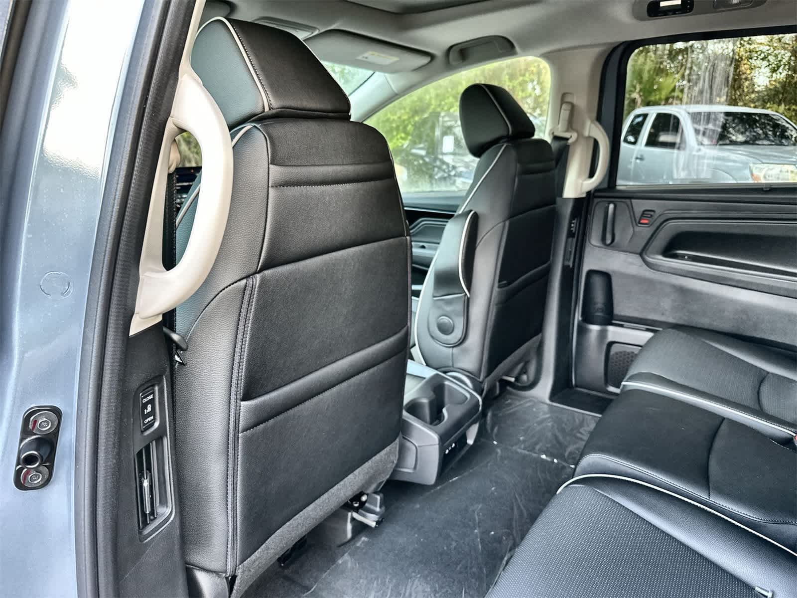 Thumbnail: 2026 Honda Odyssey - 11