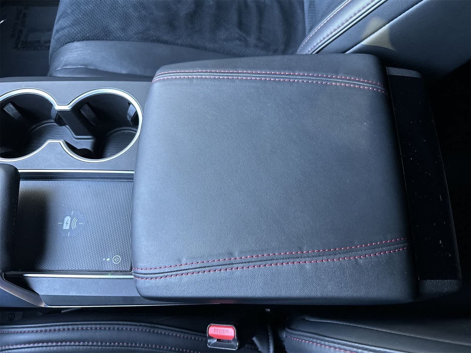 Thumbnail: 2022 Acura MDX - 16