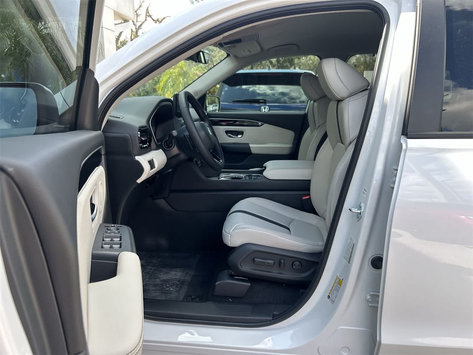 Thumbnail: 2026 Honda Pilot - 2