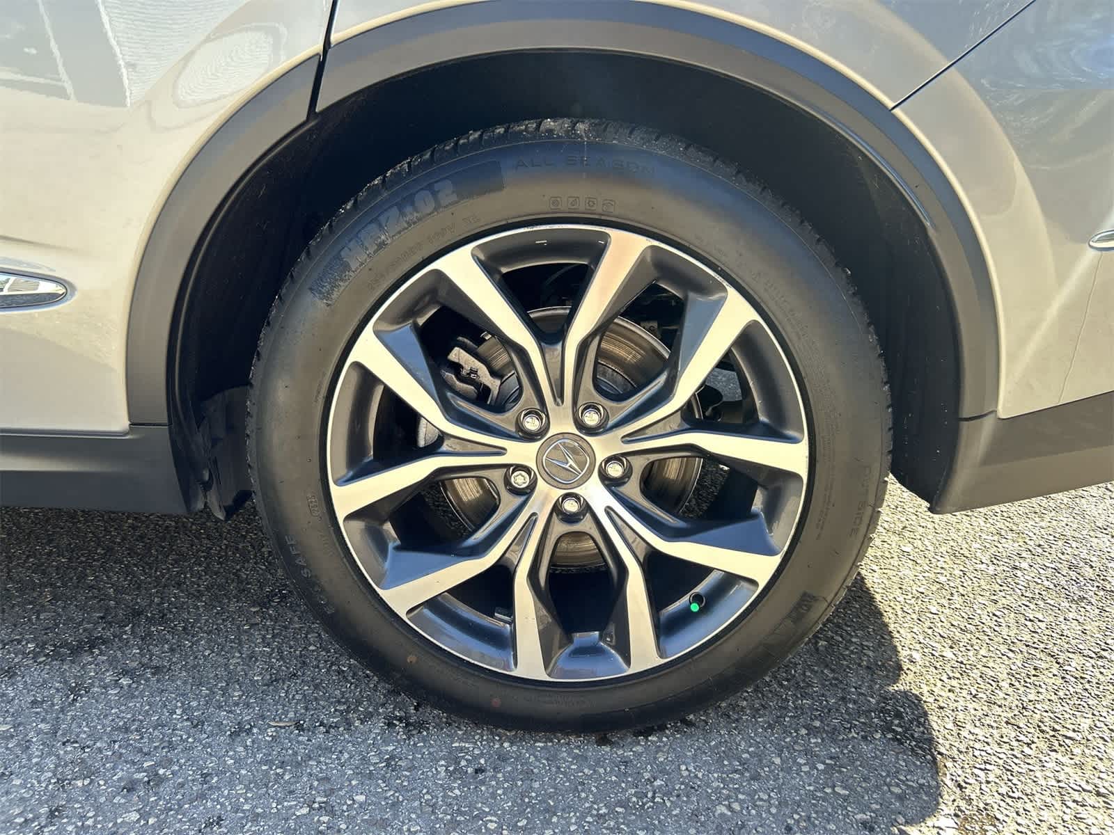 Thumbnail: 2023 Acura MDX - 8