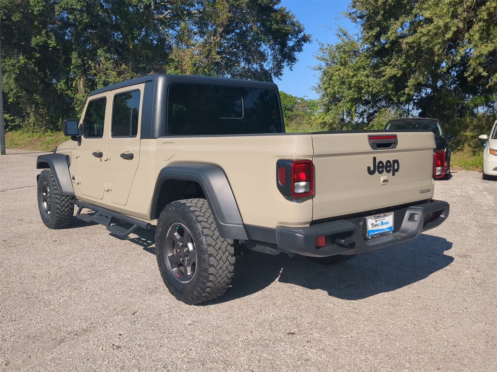 Thumbnail: 2020 Jeep Gladiator - 4
