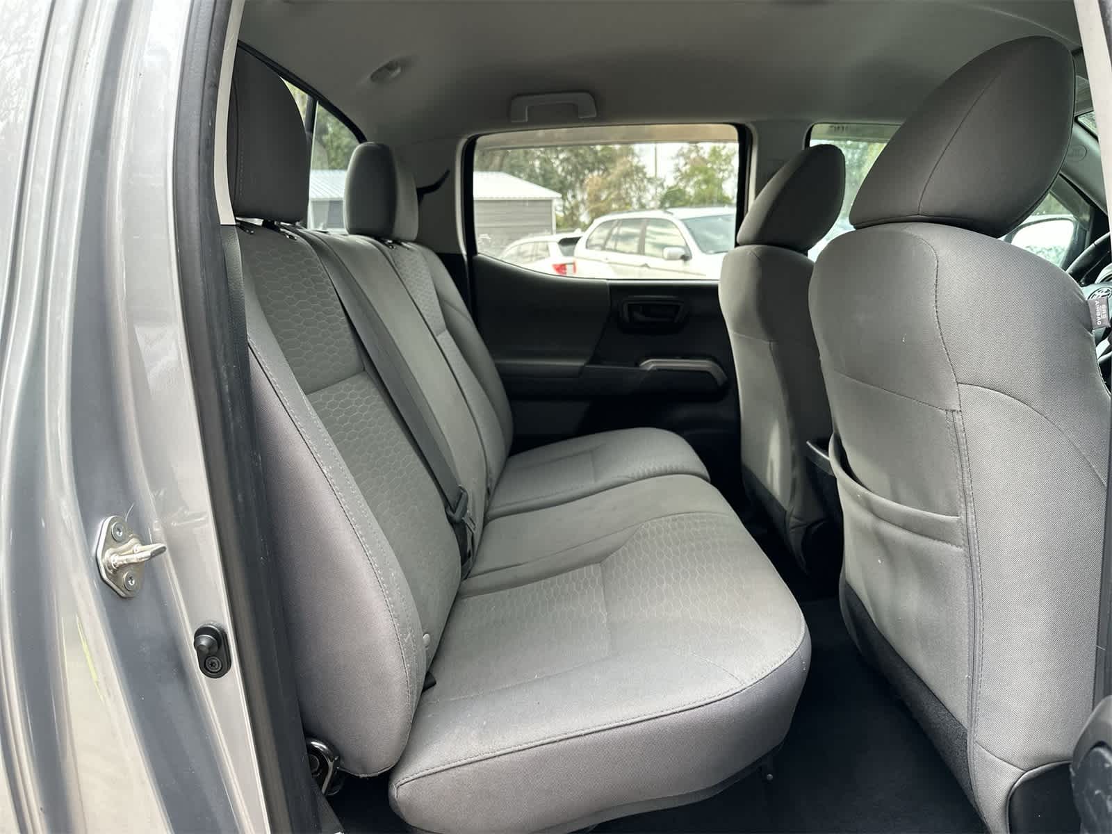 Thumbnail: 2018 Toyota Tacoma - 13