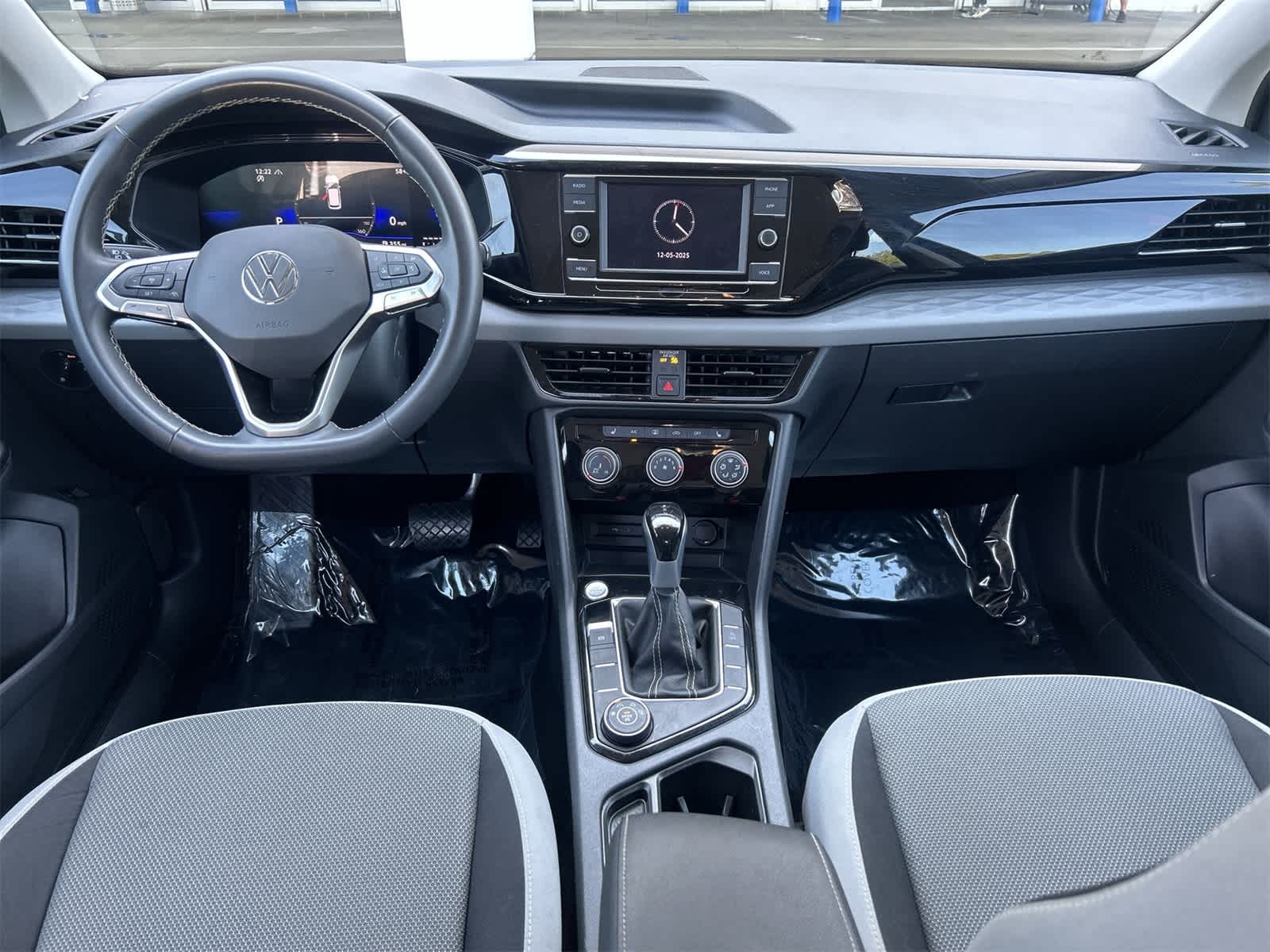 Thumbnail: 2024 Volkswagen Taos - 10